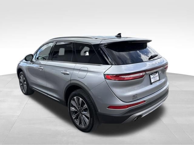 Used 2022 Lincoln Corsair Reserve w/ Equipment Group 201A image 11