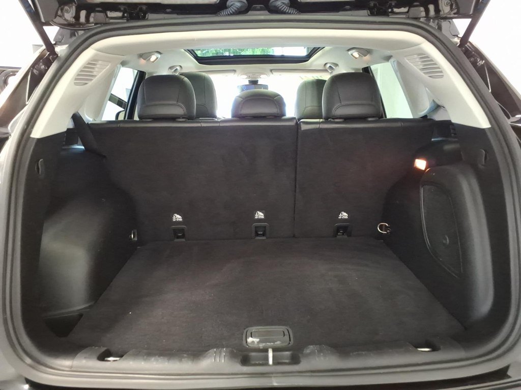 Used 2021 Jeep Compass Latitude w/ Sun and Sound Group AWD/4WD image 23