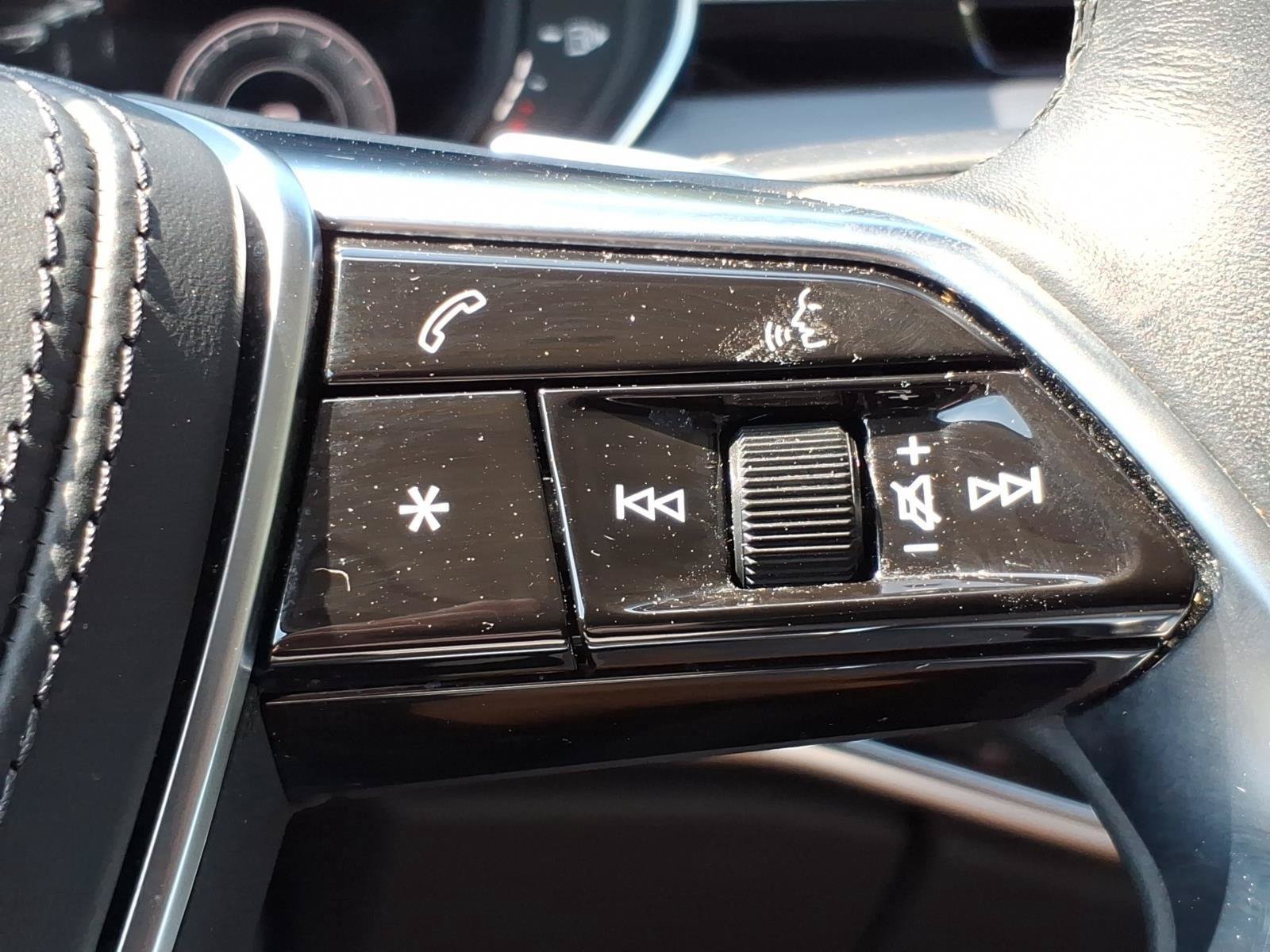 Used 2023 Audi A8 L 3.0T w/ Executive Package AWD/4WD image 16