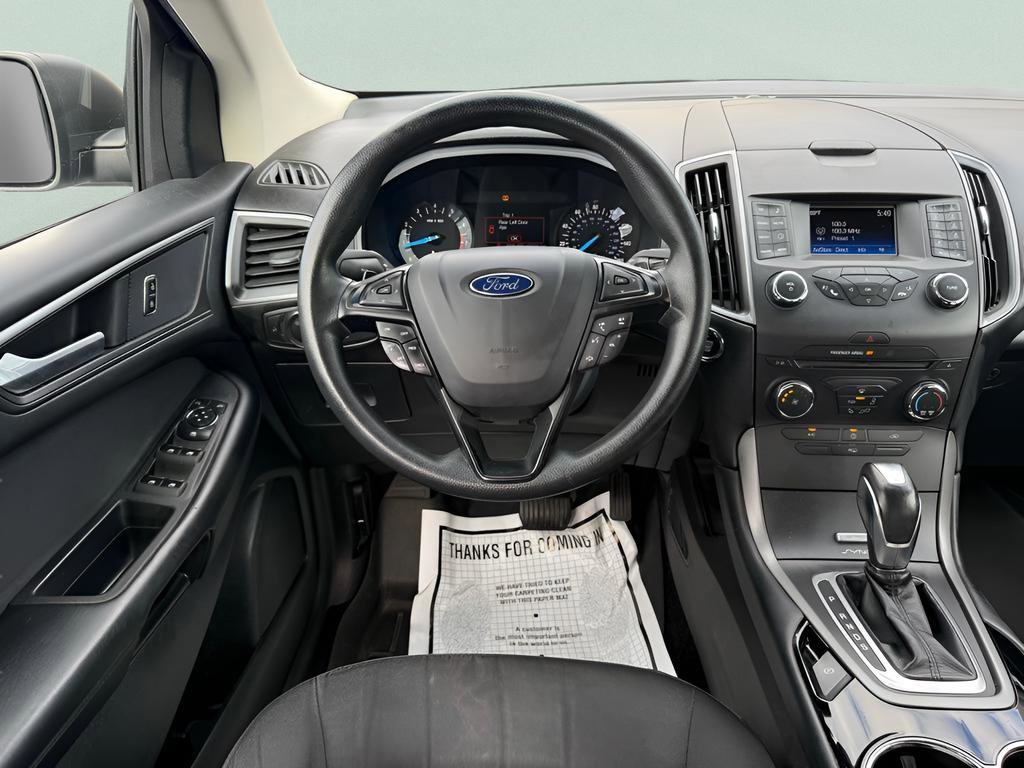 Used 2015 Ford Edge SE image 10