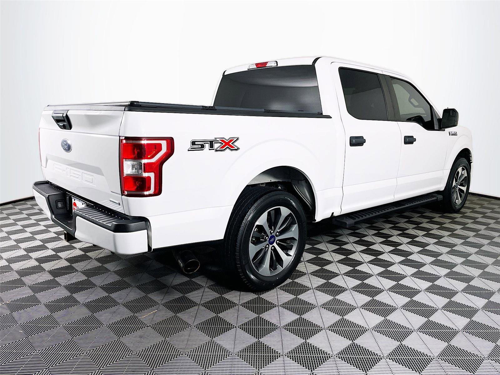 Used 2020 Ford F150 XL w/ Equipment Group 101A Mid image 9