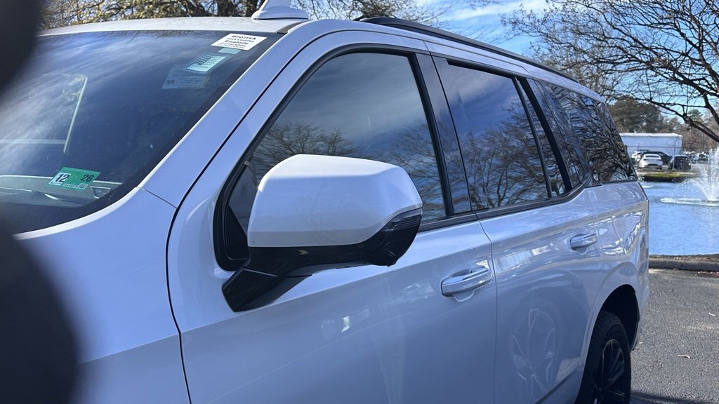 Used 2023 Cadillac Escalade Sport Platinum w/ LPO, ONYX Package image 11