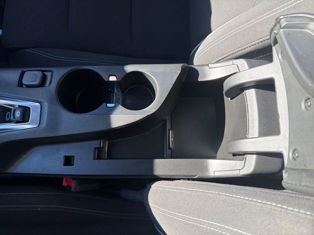 Used 2021 Chevrolet Camaro LT image 30