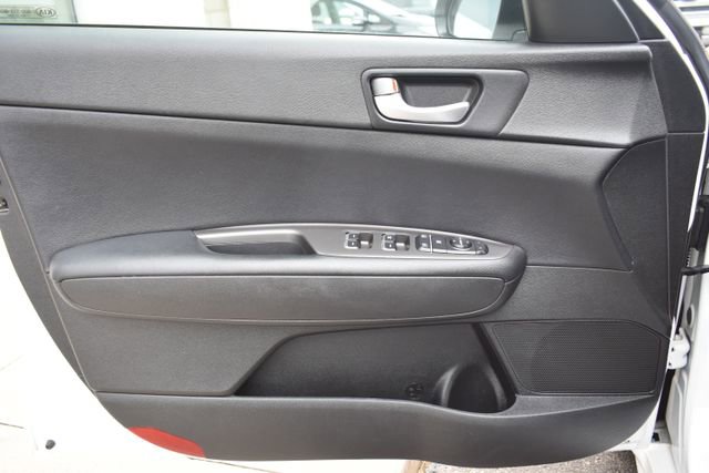 Used 2019 Kia Optima LX FWD image 16