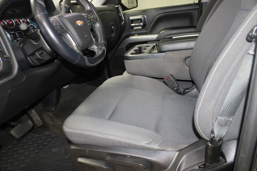 Used 2018 Chevrolet Silverado 1500 LT image 18