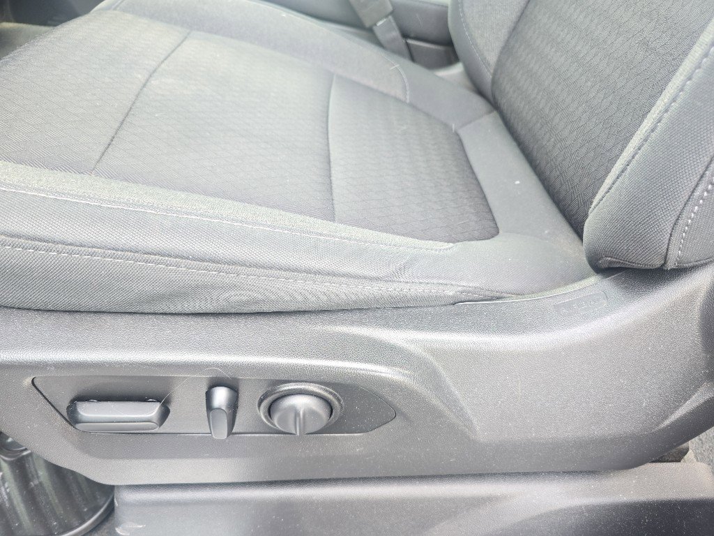 Used 2021 Chevrolet Silverado 1500 LT w/ Convenience Package II image 15