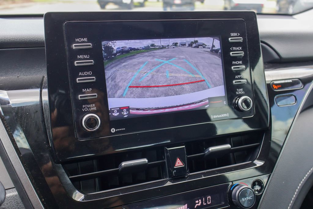 Used 2024 Toyota Camry SE FWD image 4