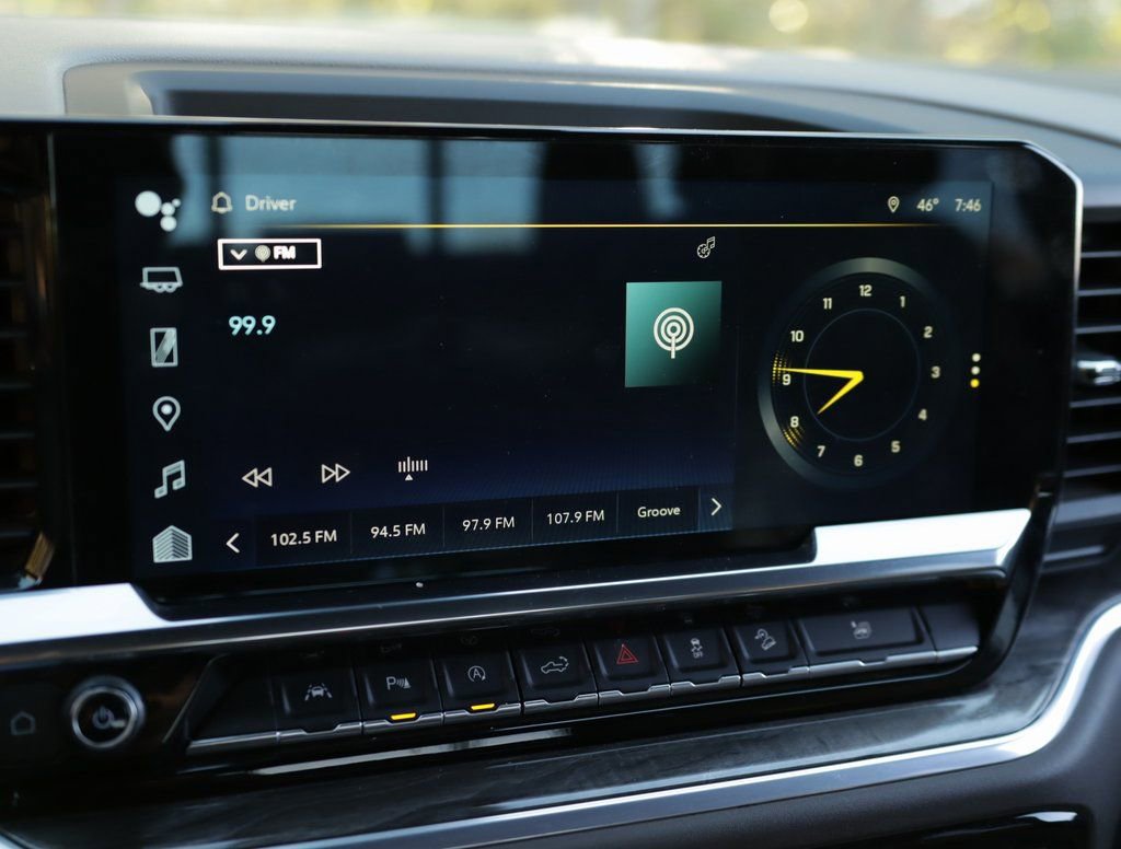 Used 2022 Chevrolet Silverado 1500 LTZ image 13