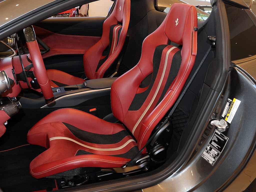 Certified 2021 Ferrari 812 GTS RWD image 5