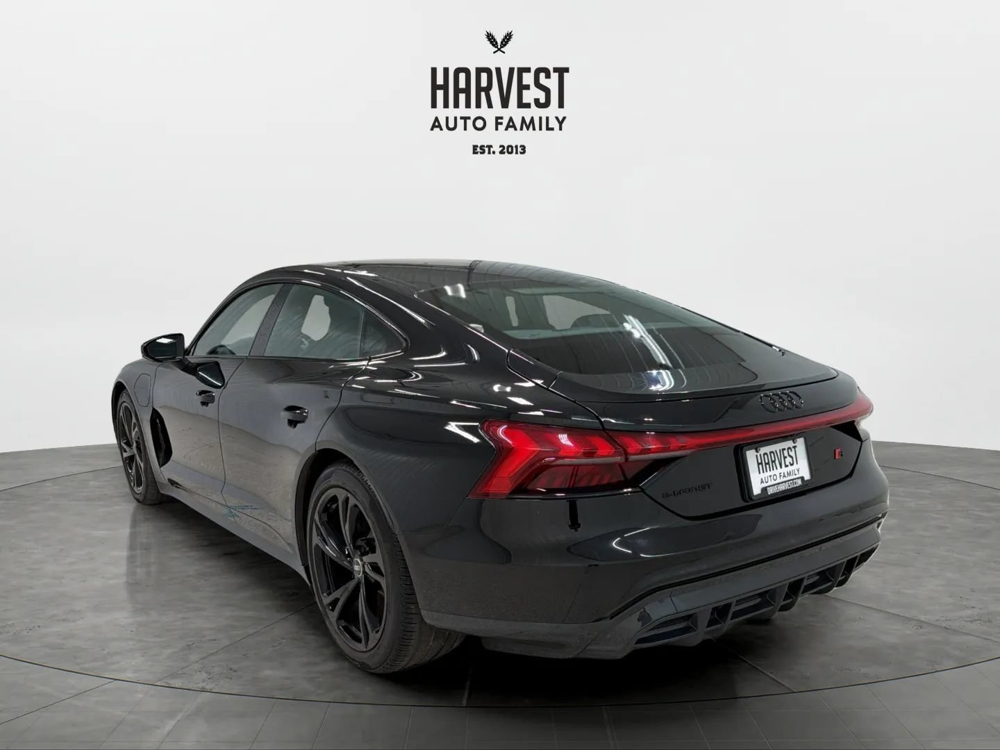 Used 2022 Audi e-tron GT Premium Plus AWD/4WD image 4