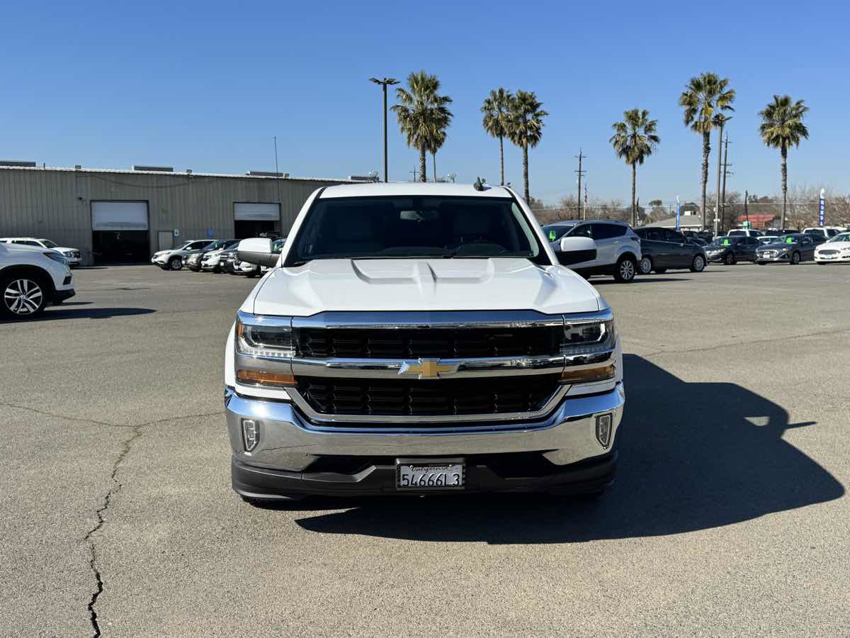 Used 2018 Chevrolet Silverado 1500 LT w/ All Star Edition image 4