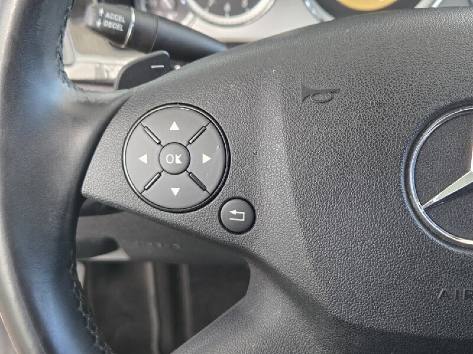 Used 2012 Mercedes-Benz E 350 BlueTEC Sedan image 26