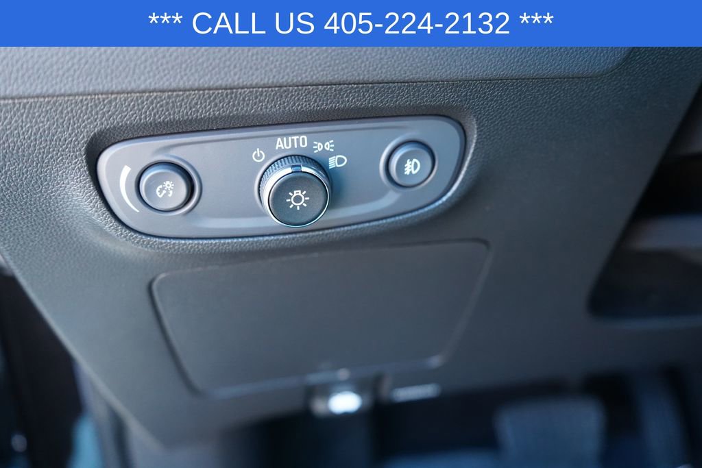 Used 2023 Buick Encore GX Select w/ Sport Touring Package FWD image 34