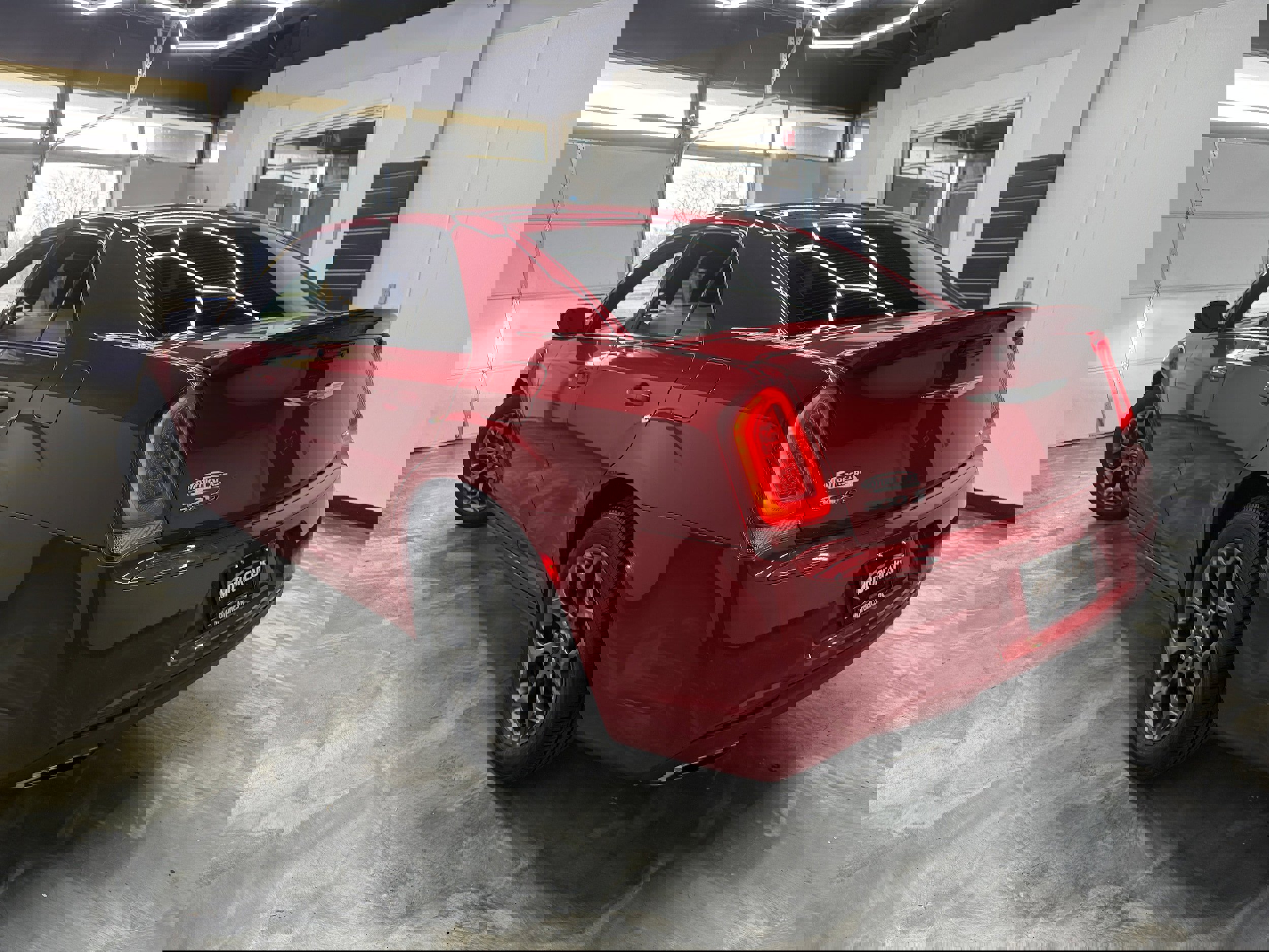 Used 2016 Chrysler 300 S image 7