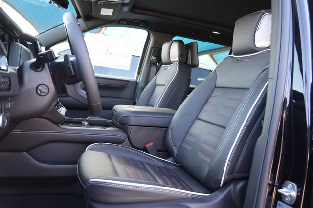 New 2026 GMC Yukon XL AT4 Ultimate w/ LPO, Floor Liner Package image 17