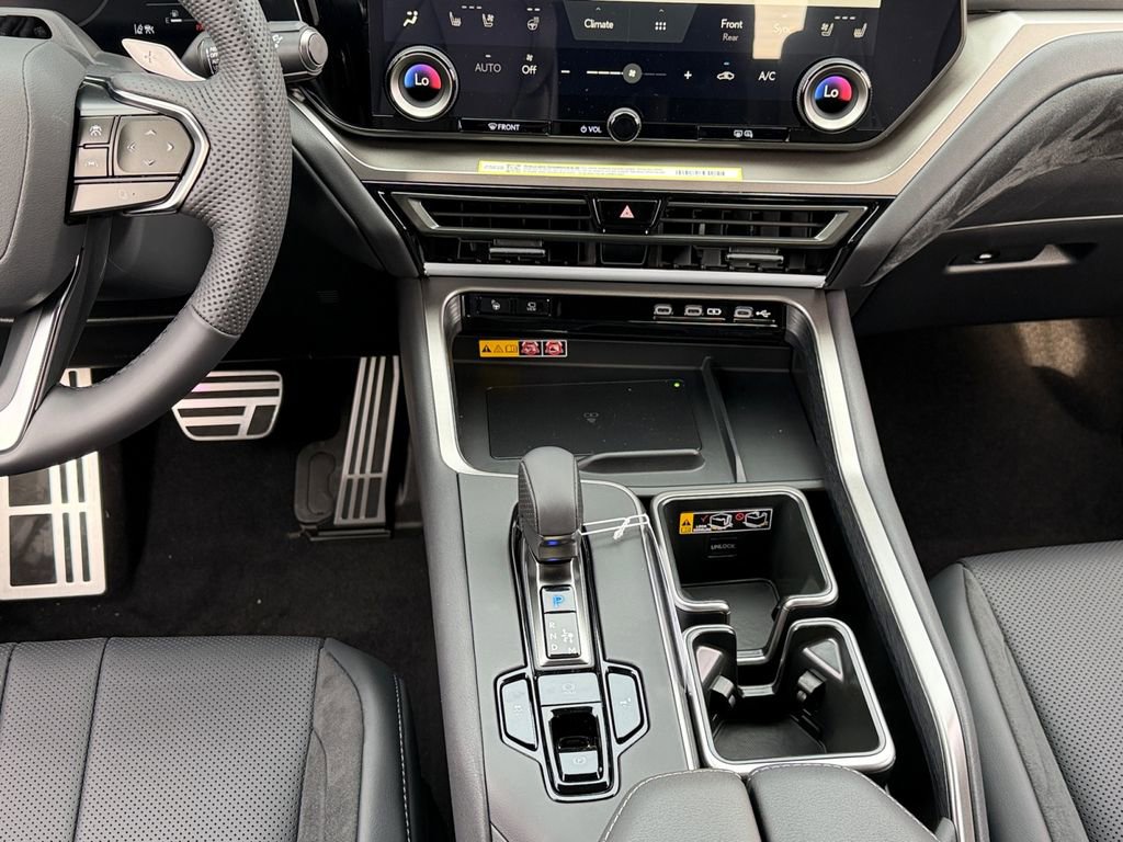 New 2026 Lexus TX 500h AWD image 11