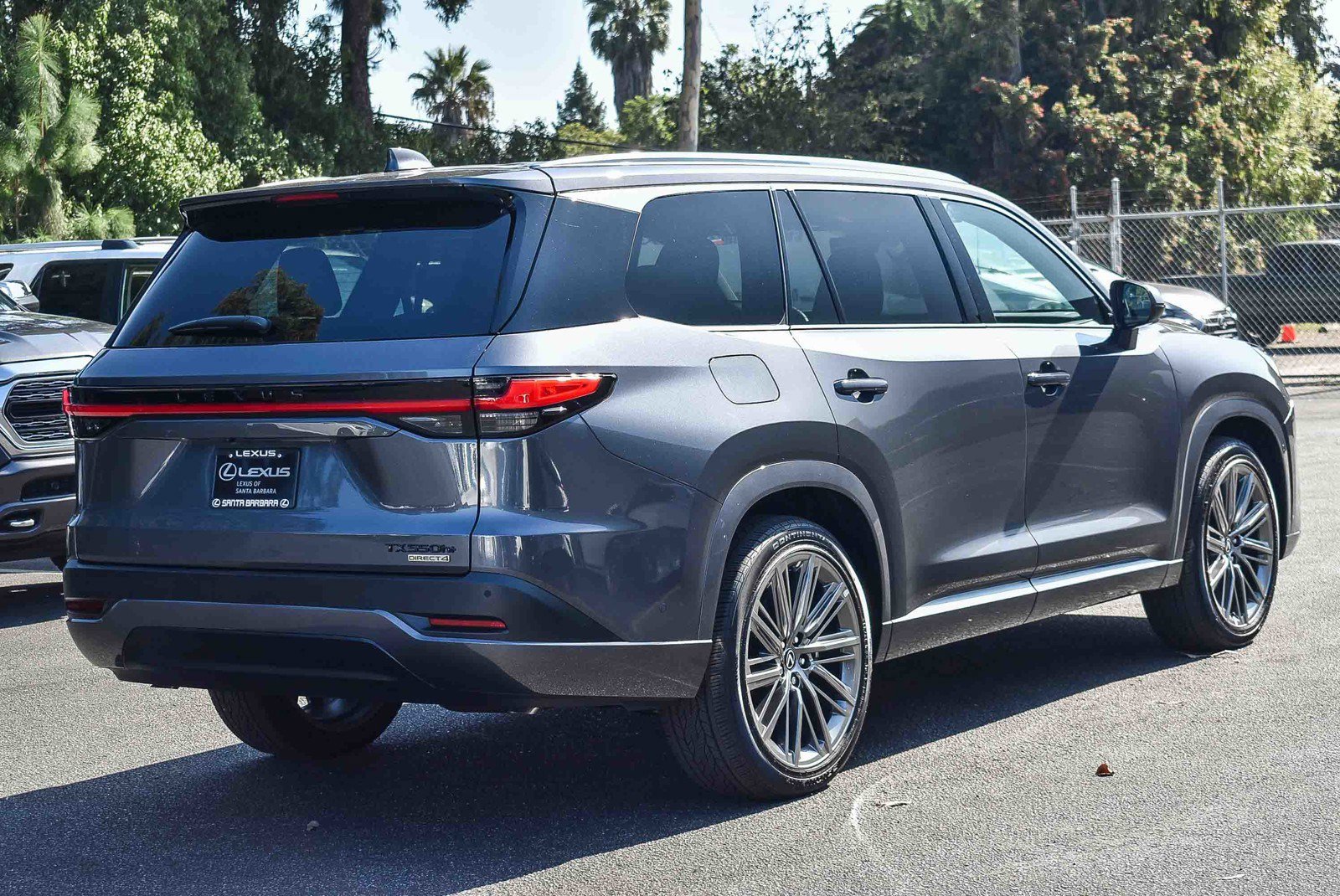 New 2025 Lexus TX 550h AWD Plug-In Hybrid image 6