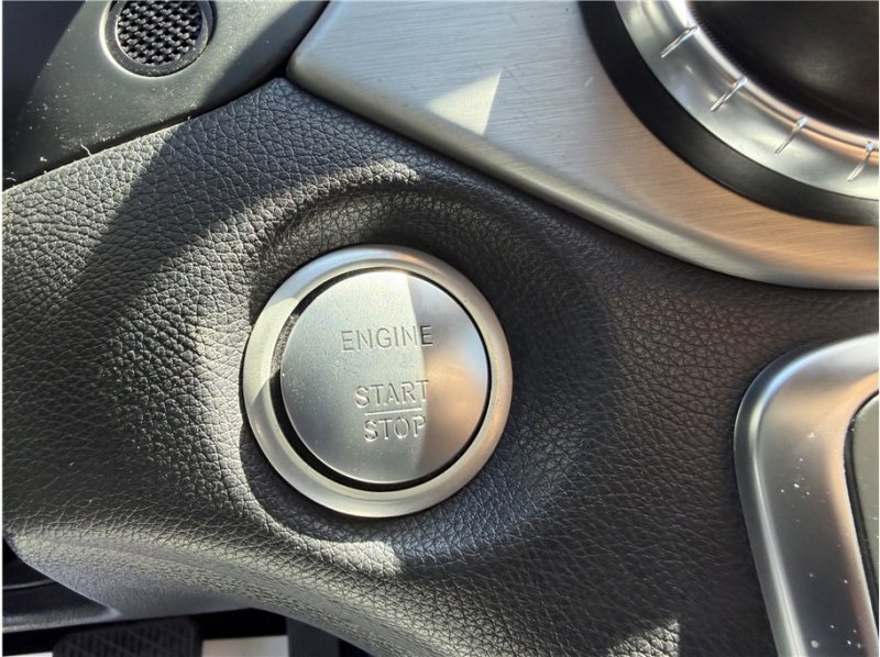 Used 2018 Mercedes-Benz CLA 250 image 39