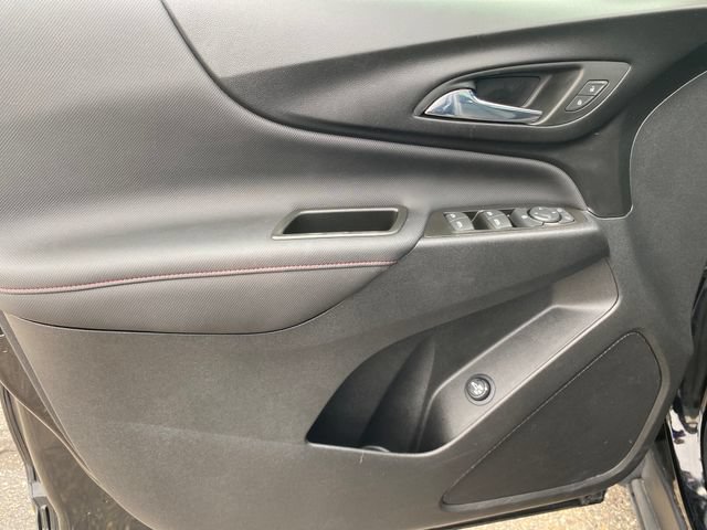 Used 2023 Chevrolet Equinox RS w/ LPO, Floor Liner Package FWD image 17