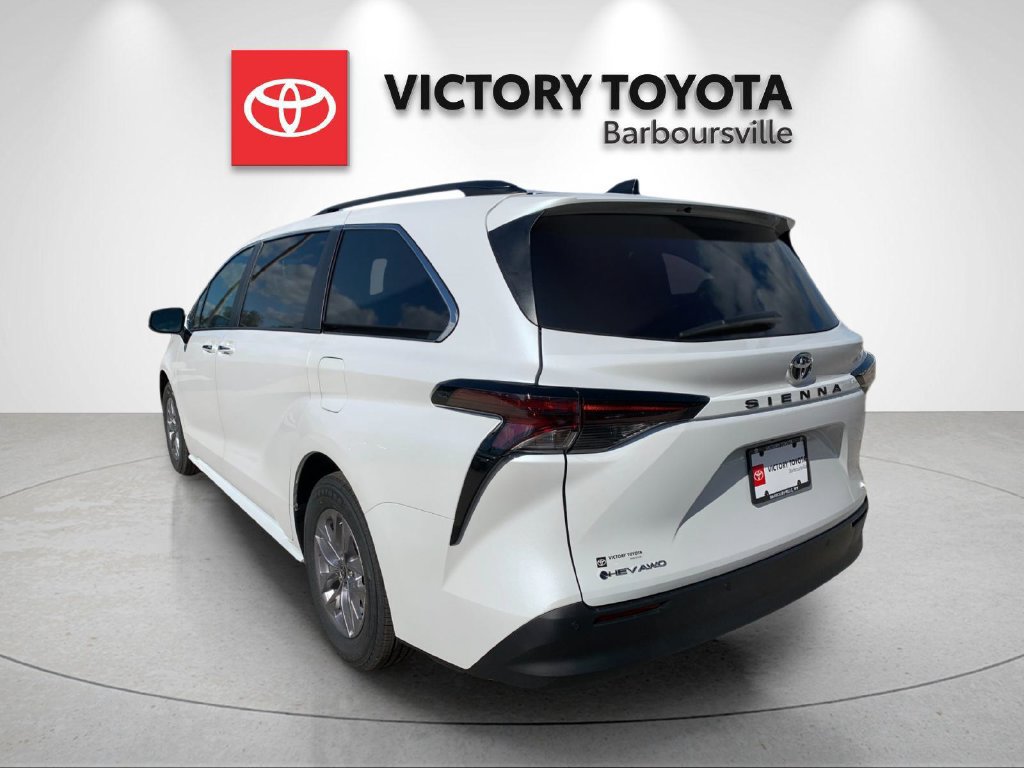 New 2026 Toyota Sienna XLE AWD/4WD image 3