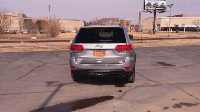 Used 2015 Jeep Grand Cherokee Limited w/ Trailer Tow Group IV image 7