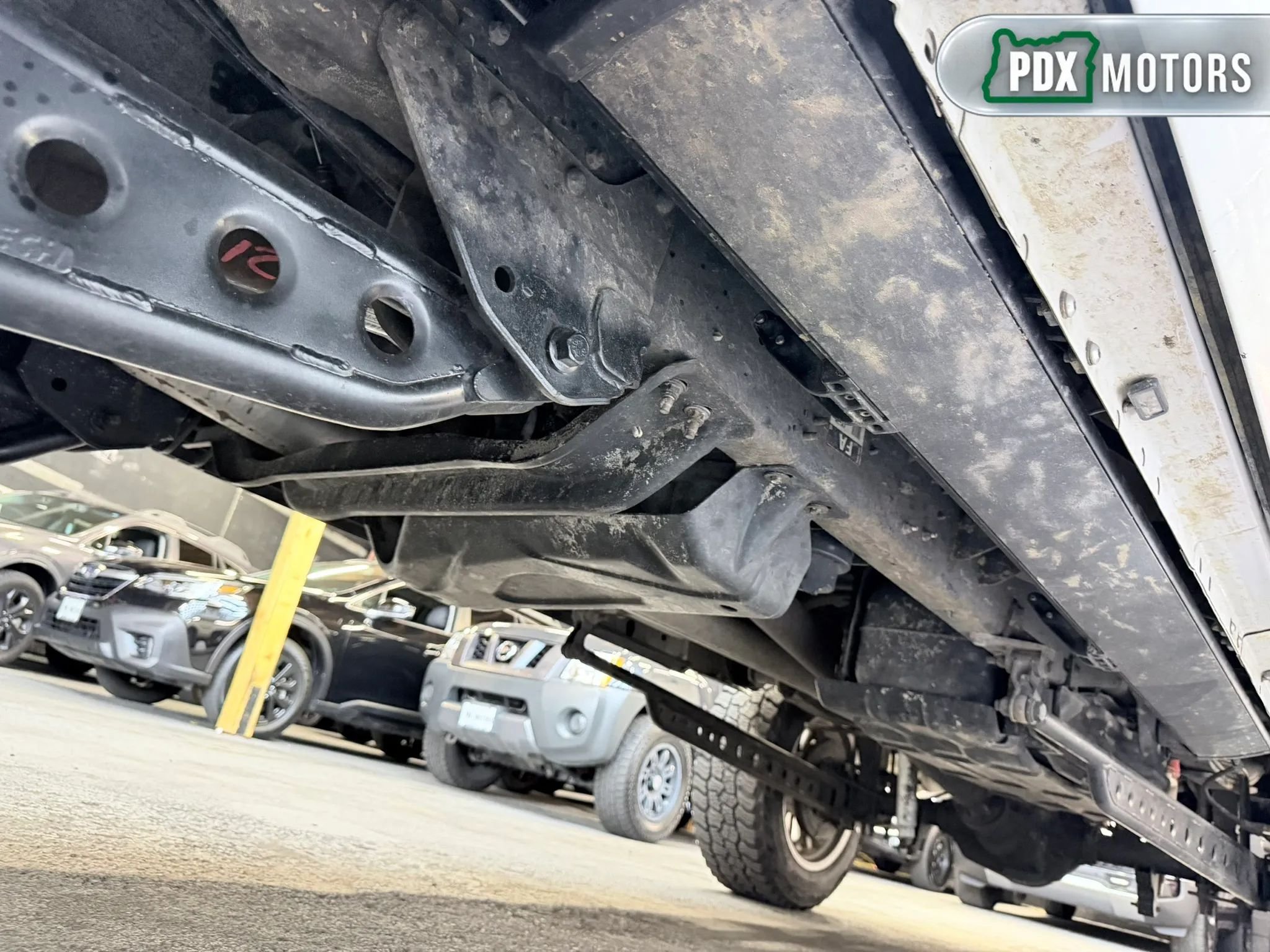Used 2015 Ford F250 Platinum w/ FX4 Off-Road Package AWD/4WD image 23