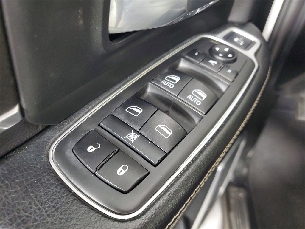 Used 2021 RAM 2500 Laramie w/ Night Edition image 16