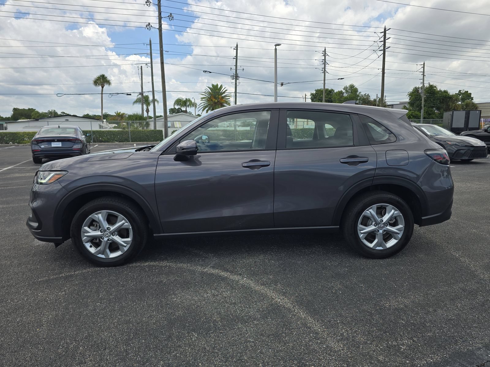 Certified 2025 Honda HR-V LX image 6