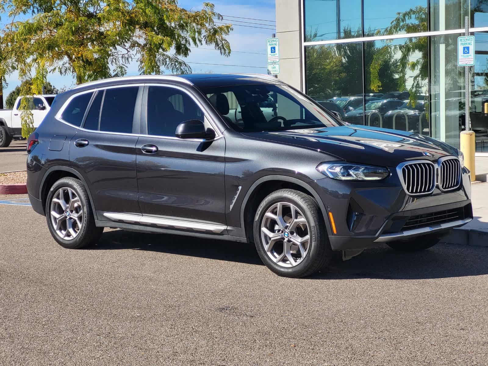 Used 2023 BMW X3 xDrive30i w/ Premium Package AWD/4WD image 3
