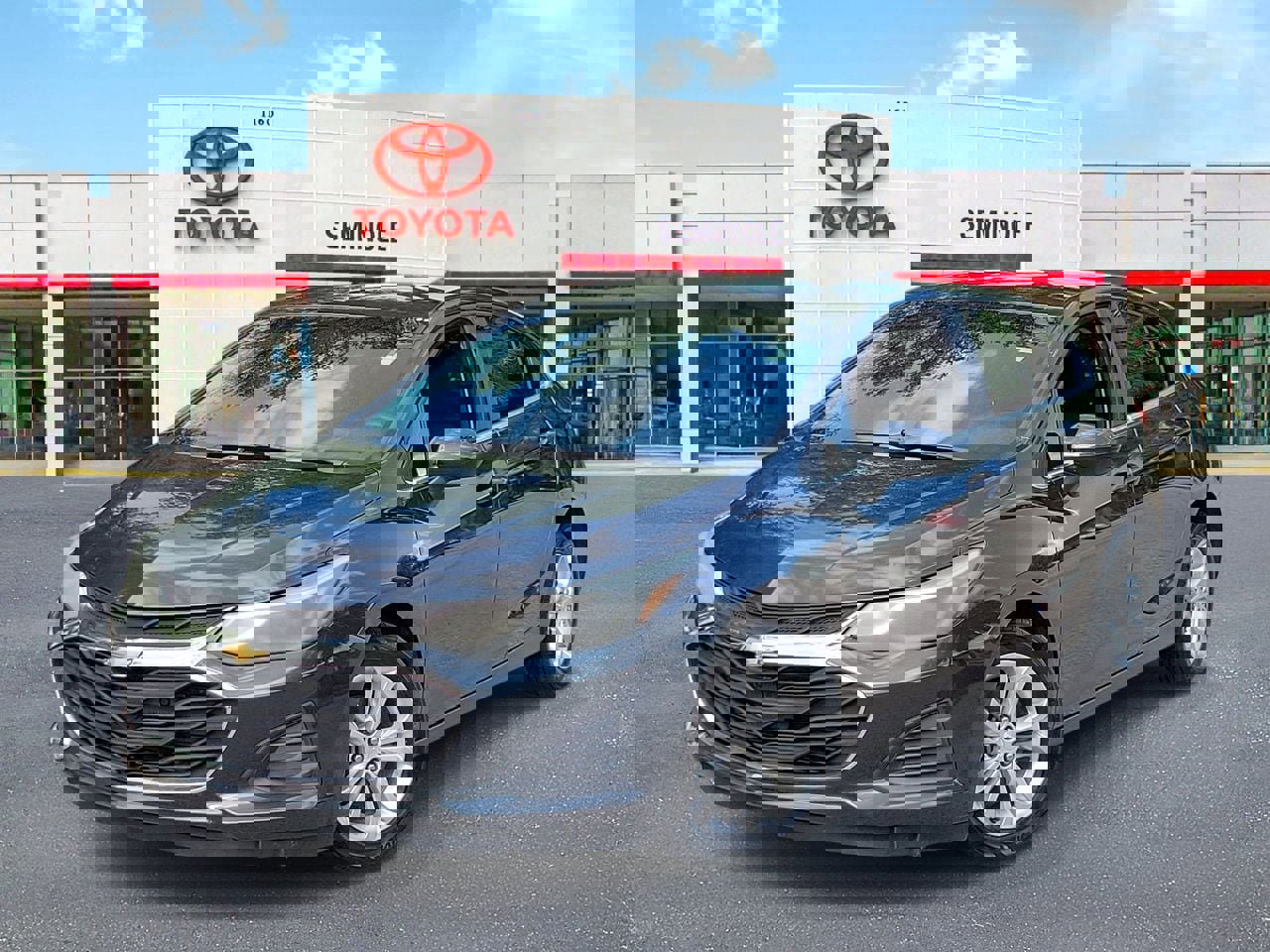 Used 2019 Chevrolet Cruze LT w/ Convenience Package image 1