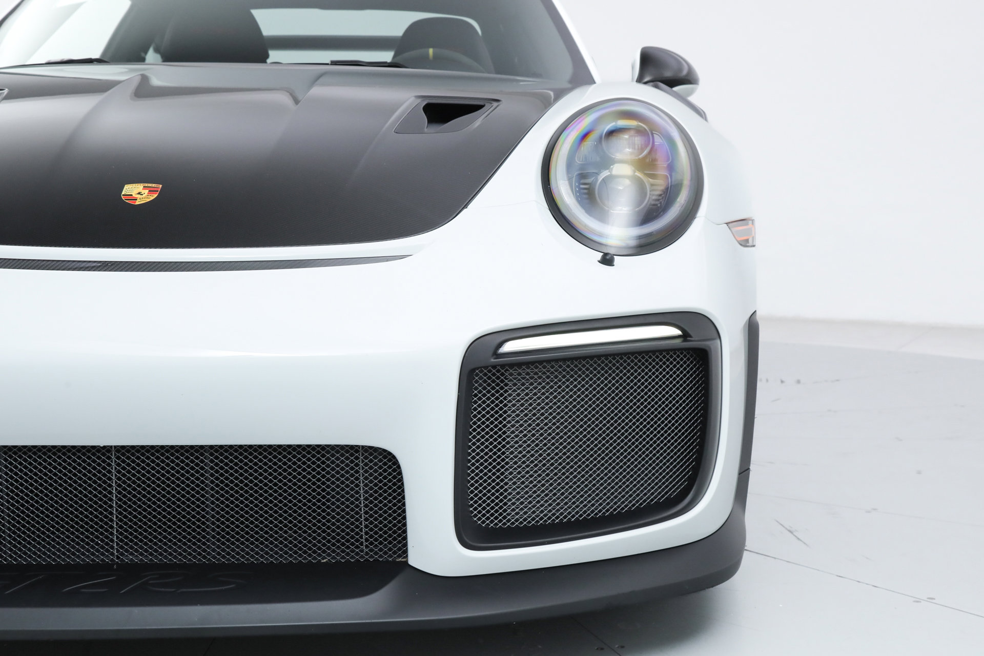 Used 2018 Porsche 911 GT2 RS image 13