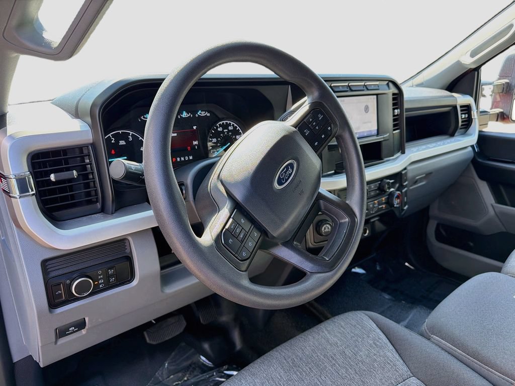Used 2024 Ford F350 XL RWD image 9