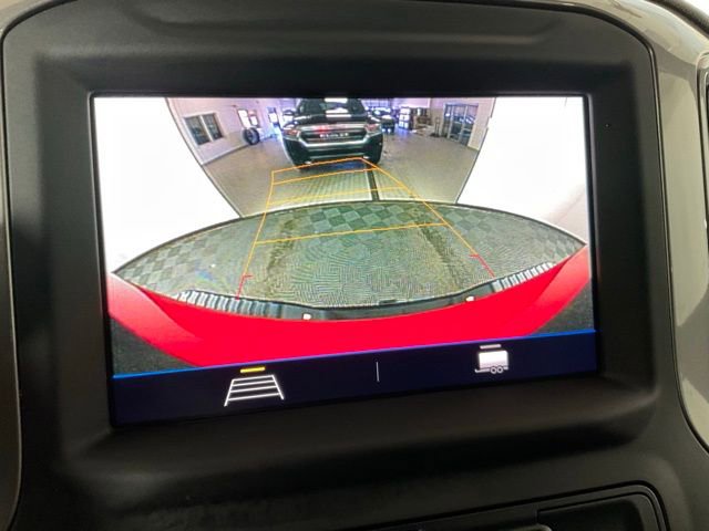 Used 2022 Chevrolet Silverado 2500 Custom w/ Custom Value Package image 9