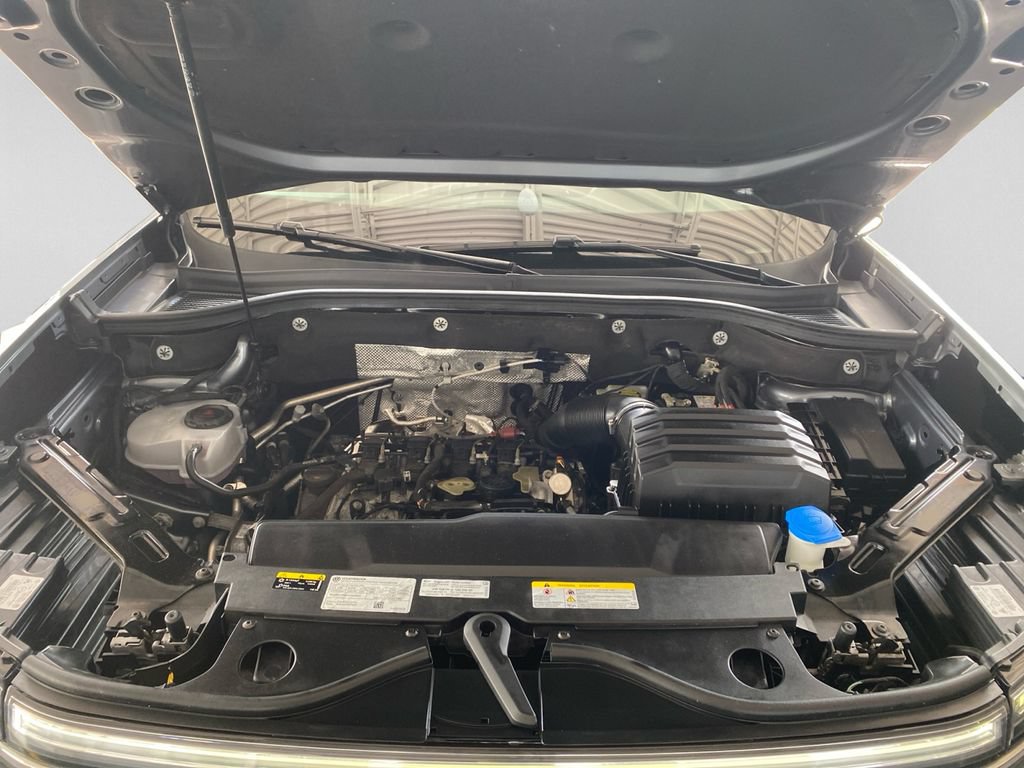 Used 2025 Volkswagen Atlas SE FWD image 29