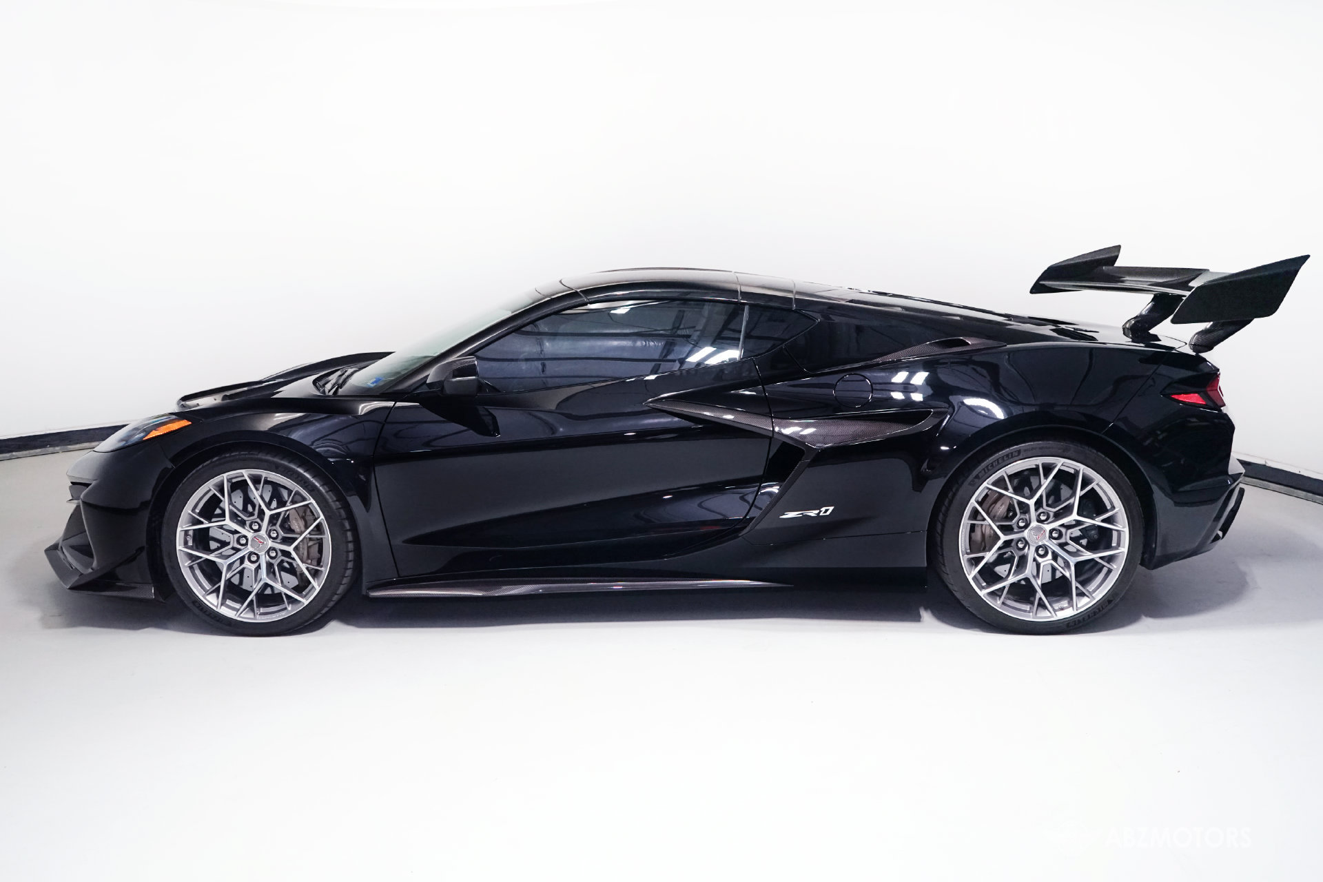 Used 2026 Chevrolet Corvette ZR1 RWD image 4