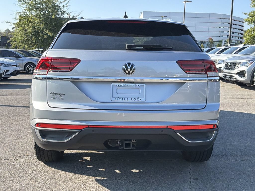 Used 2023 Volkswagen Atlas Cross Sport SE FWD image 4