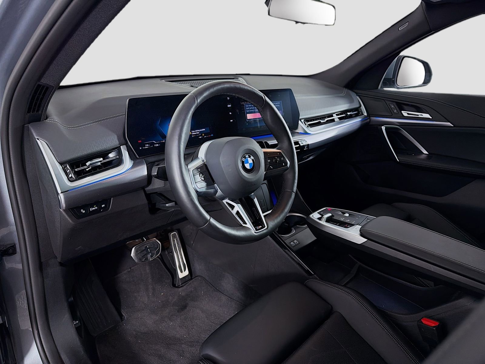 Used 2025 BMW X2 xDrive28i w/ M Sport Package image 10