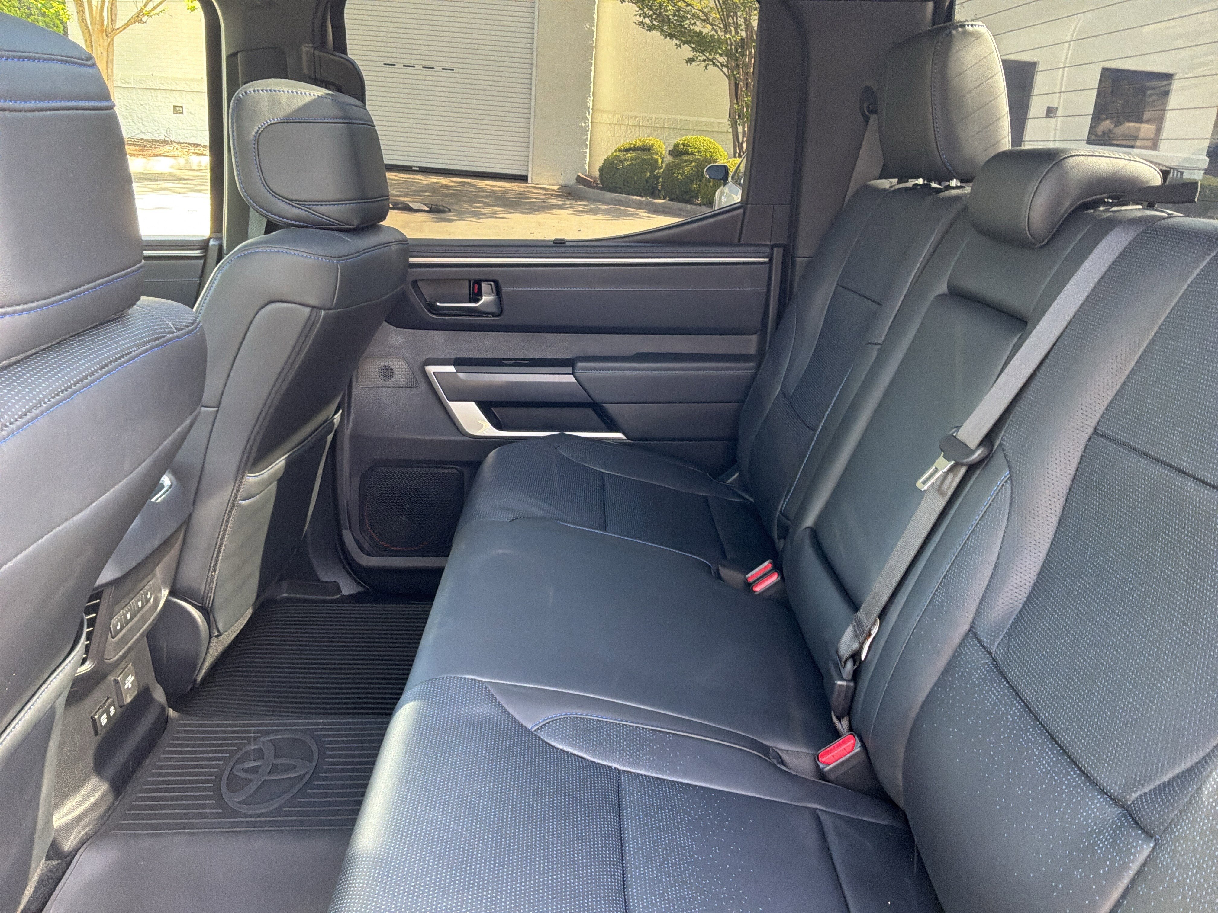 Used 2025 Toyota Tundra Platinum AWD/4WD image 31