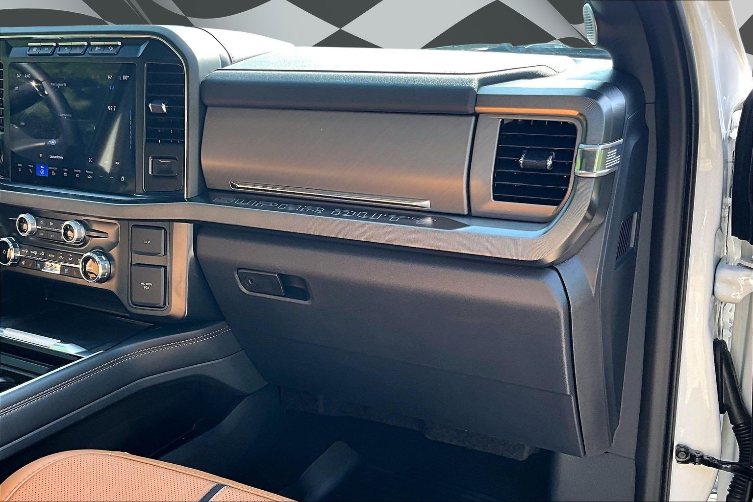 Used 2024 Ford F350 Platinum AWD/4WD image 16