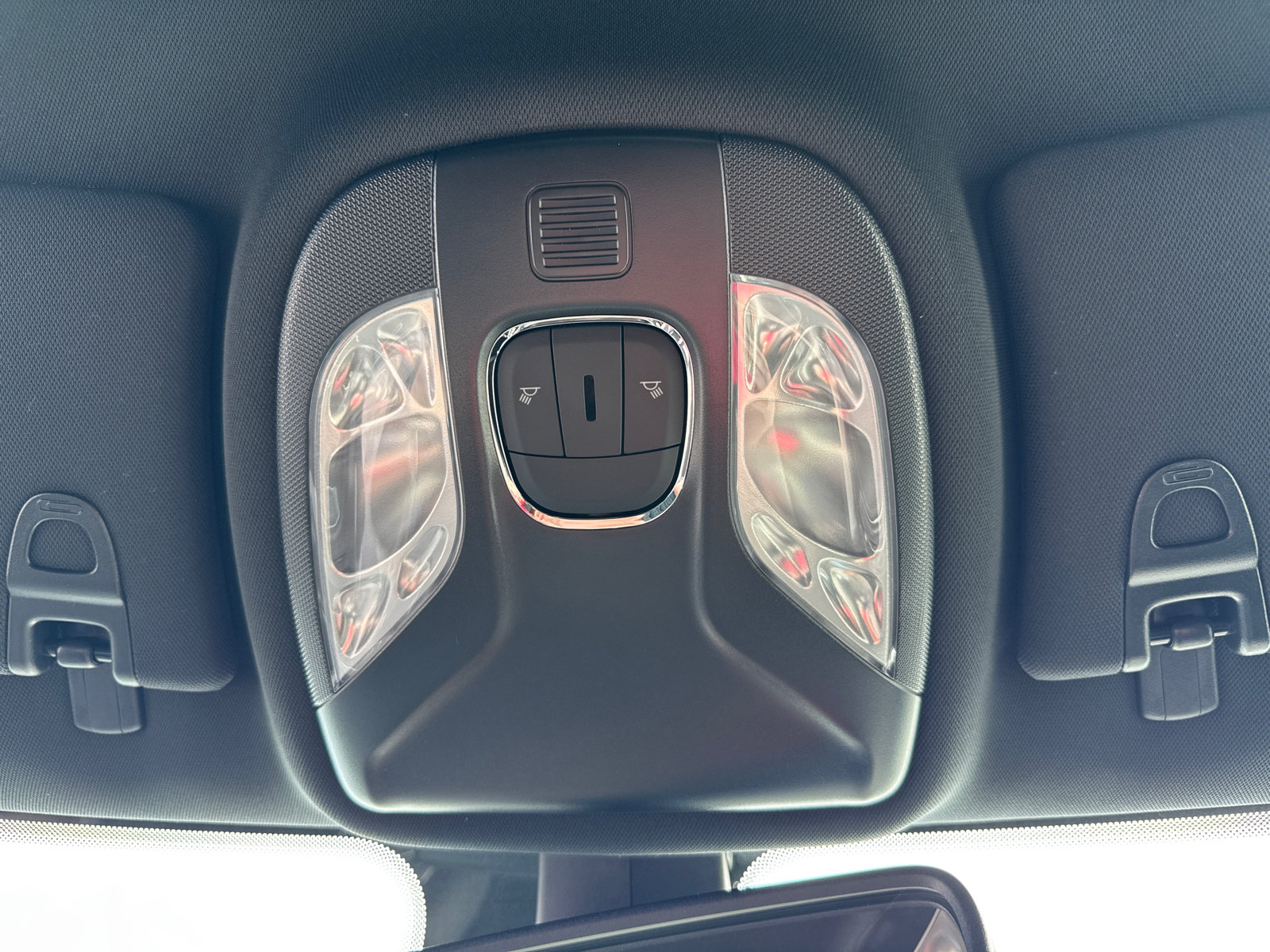 New 2026 Jeep Compass Latitude AWD/4WD image 10
