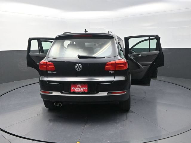 Used 2017 Volkswagen Tiguan S FWD image 44