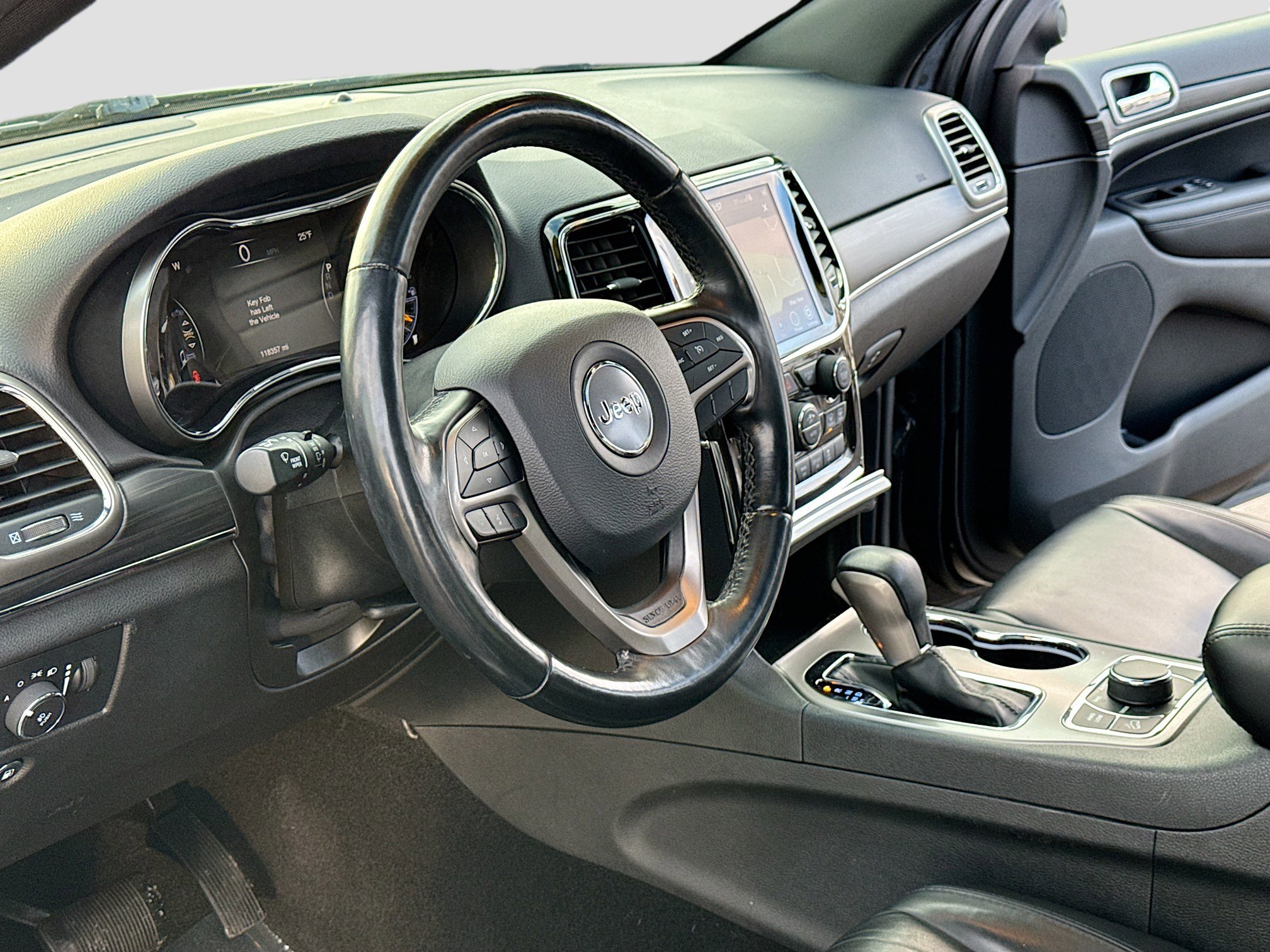 Used 2021 Jeep Grand Cherokee Limited image 4