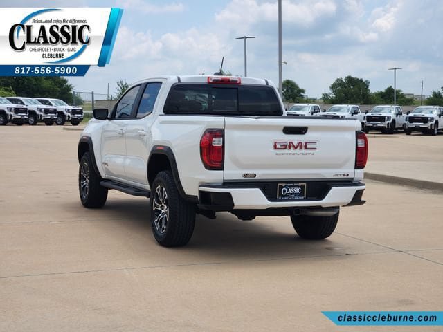 Used 2024 GMC Canyon AT4 AWD/4WD image 8