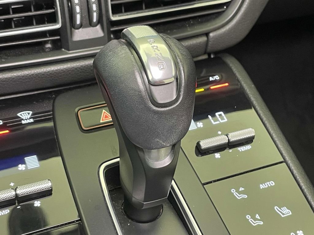 Certified 2023 Porsche Macan image 35