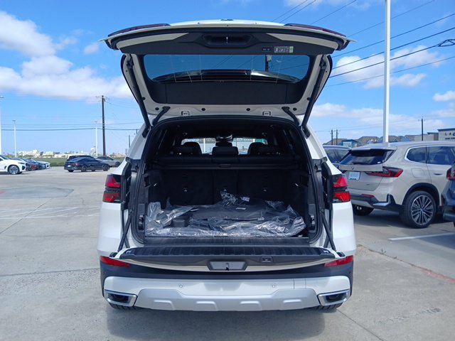 New 2026 BMW X5 sDrive40i w/ Climate Comfort Package RWD image 9