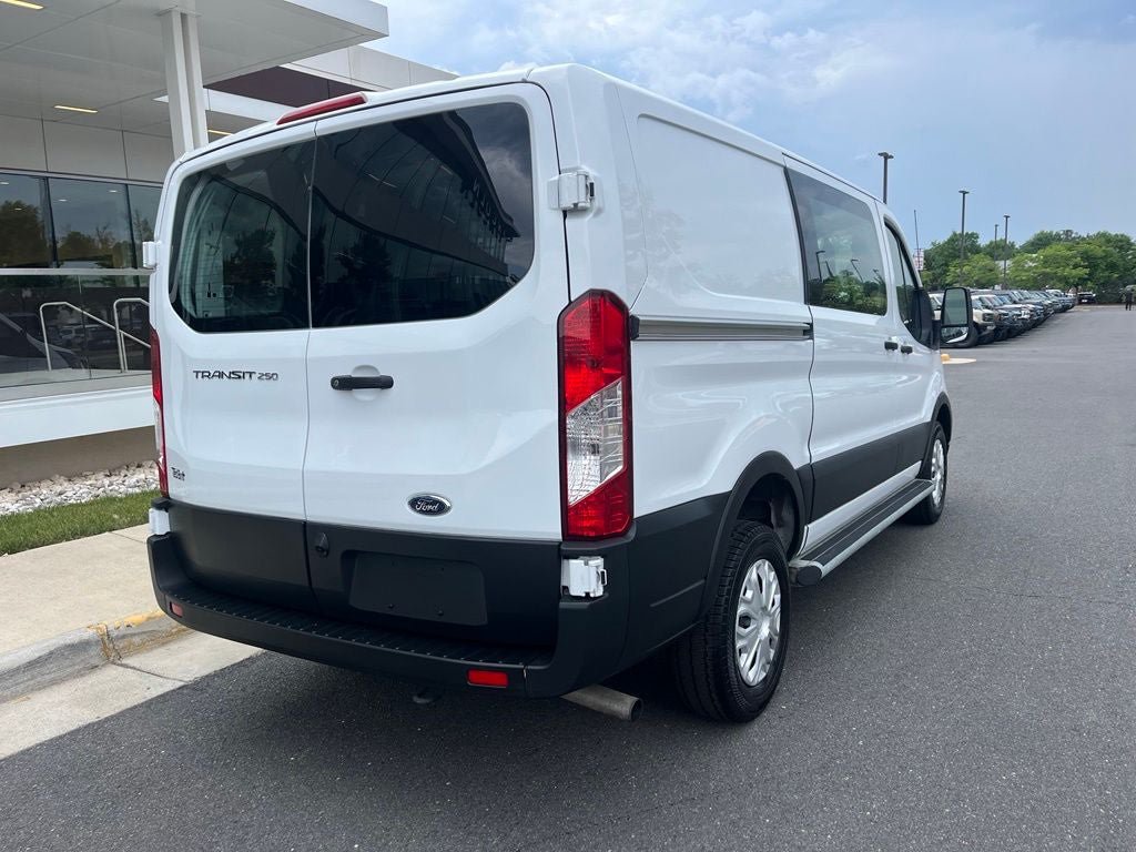 Used 2025 Ford Transit 250 Low Roof w/ Exterior Upgrade Package RWD image 7