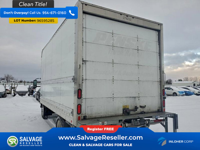 Used 2018 Isuzu NPR image 3