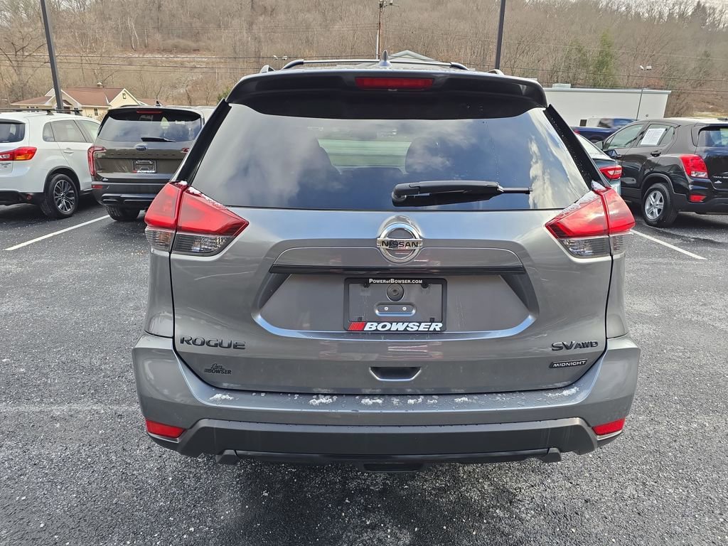 Used 2018 Nissan Rogue SV image 4