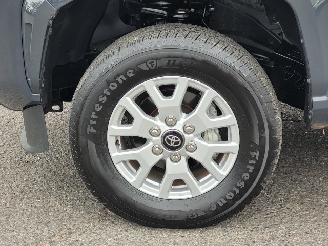 Certified 2024 Toyota Tacoma SR w/ SR Upgrade Package AWD/4WD image 11