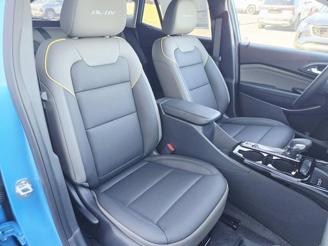 New 2026 Chevrolet Trax ACTIV w/ Sunroof Package FWD image 13